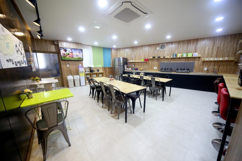 Ganse Guesthouse Jeju Bagian luar foto