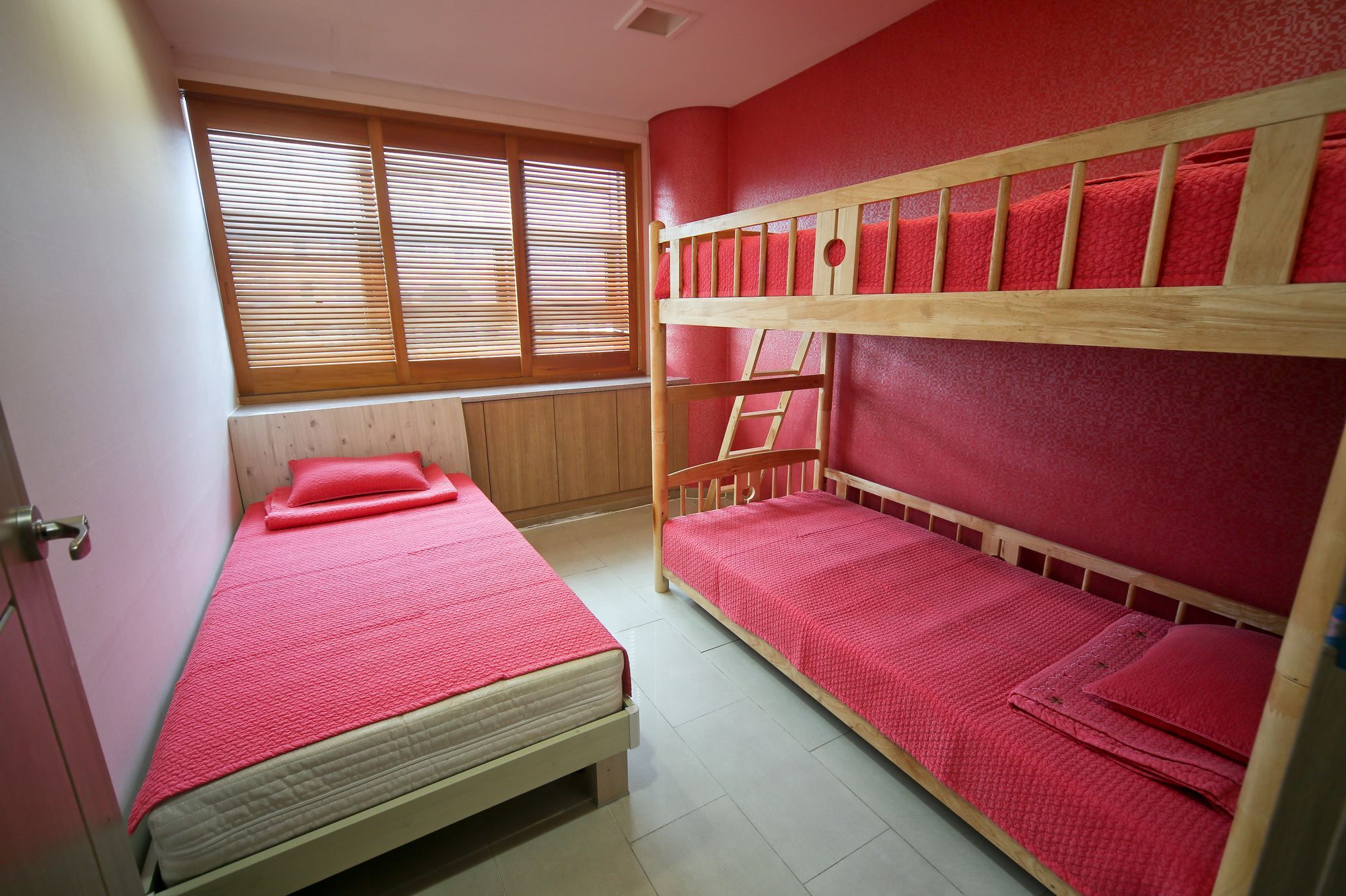 Ganse Guesthouse Jeju Bagian luar foto